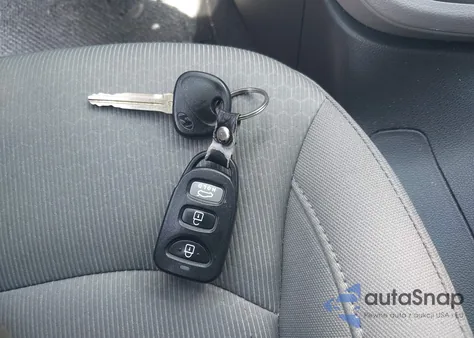 2018 Hyundai Elantra Sel from USA, damaged, VIN KMHD84LF5JU648053